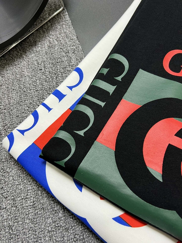 ブランドTシャツ角部分ディテール